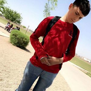 Meet your Posher, Tomas